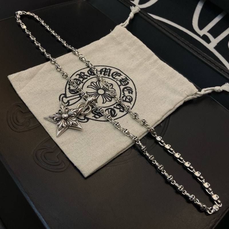 Ch*0me He**ts necklaces